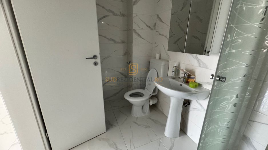 Apartament 3 camere decomandat, 83 mp, loc de parcare, mobilat complet - Poză 12