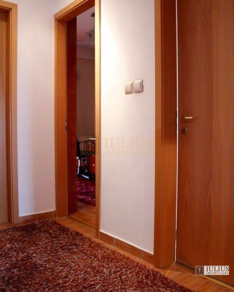 4 camere decomandat + loc de parcare privat in bloc nou. Str Nicolae Table - Poză 13