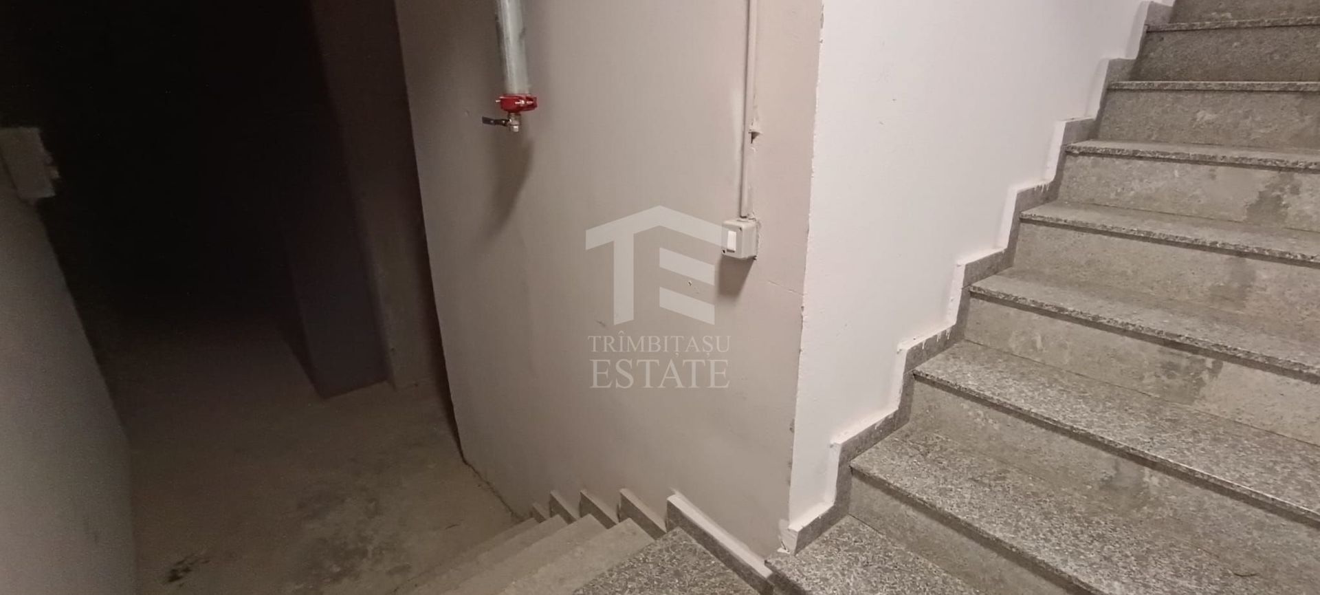Garsoniera Decom! BOXA !Acces imediat parc! - Poză 9