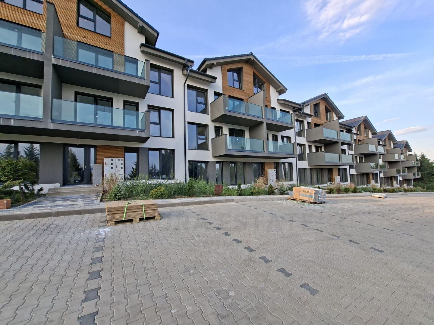 Apartament premium 68.4 mp utili 3 camere 2 bai etaj 1 in Cristian - Poză 10