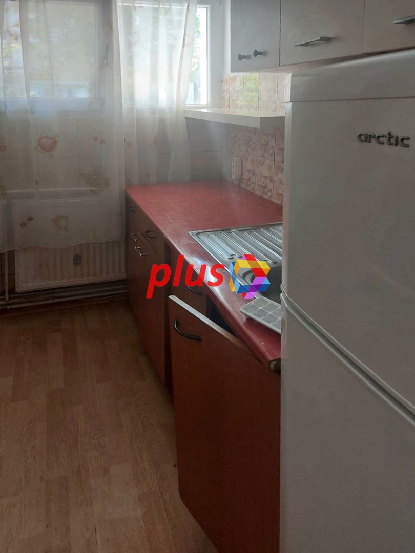 Apartament cu doua camere, zona Astra 48 mp - Poză 4