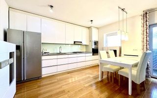 Apartament elegant -curte proprie - garaj - Poză 2