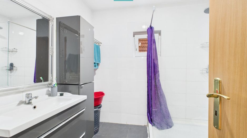 Casă cu 5 camere în Remetea Mare - Poză 10