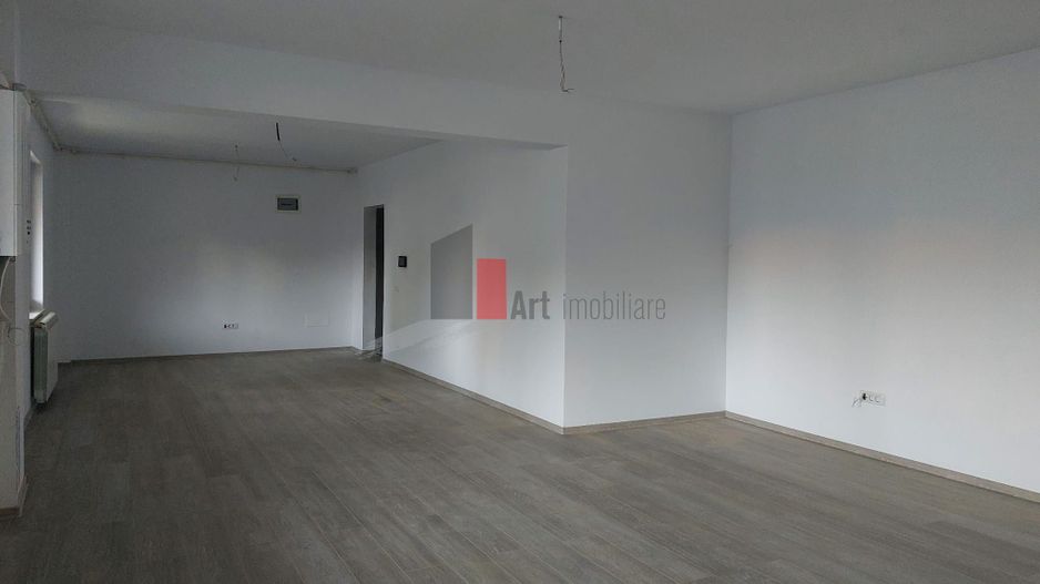 Spatiul "MAGRANA" , P-ta Alba Iulia, imobil 2024, TOTUL NOU, PARCARE INCLUSA - Poză 2