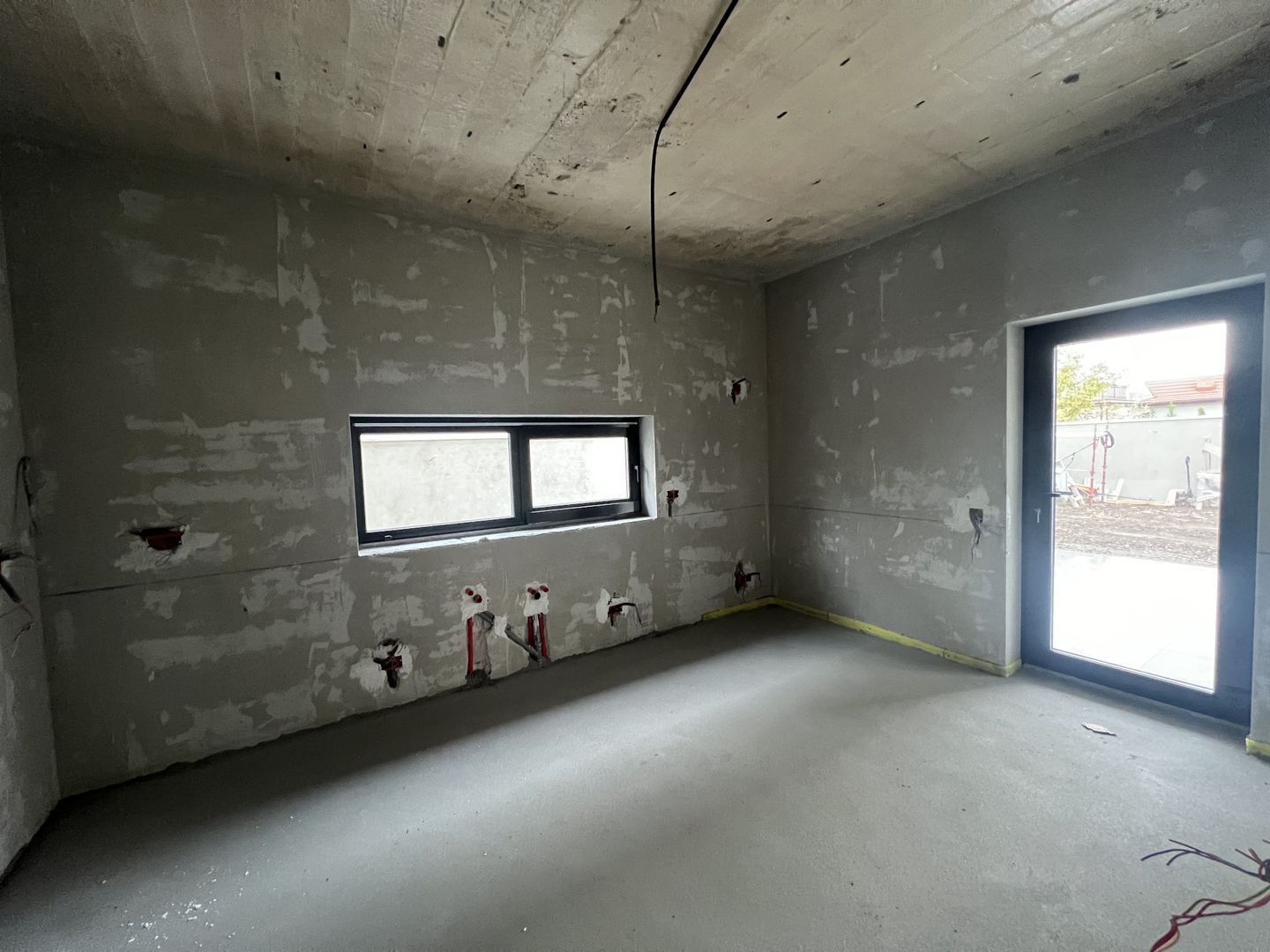 VILA LUX OTOPENI | FERME - Poză 2