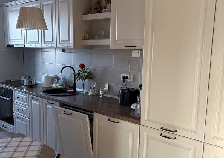 Apartament 2 camere zona Tomis Plus - Decomandat - Parcare - Ocazie - Poză 3