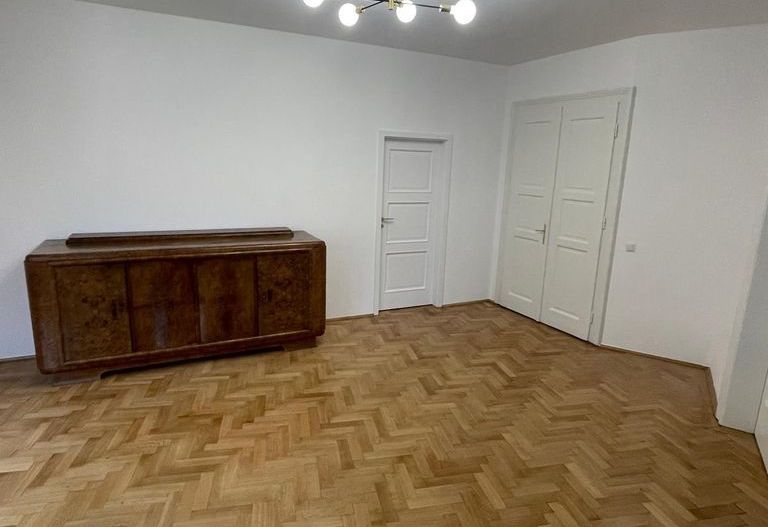 APARTAMENT 4 CAMERE ULTRACENTRAL- XENOPOL | SPATIU DE BIROURI SAU REZIDENTIAL - Poză 3