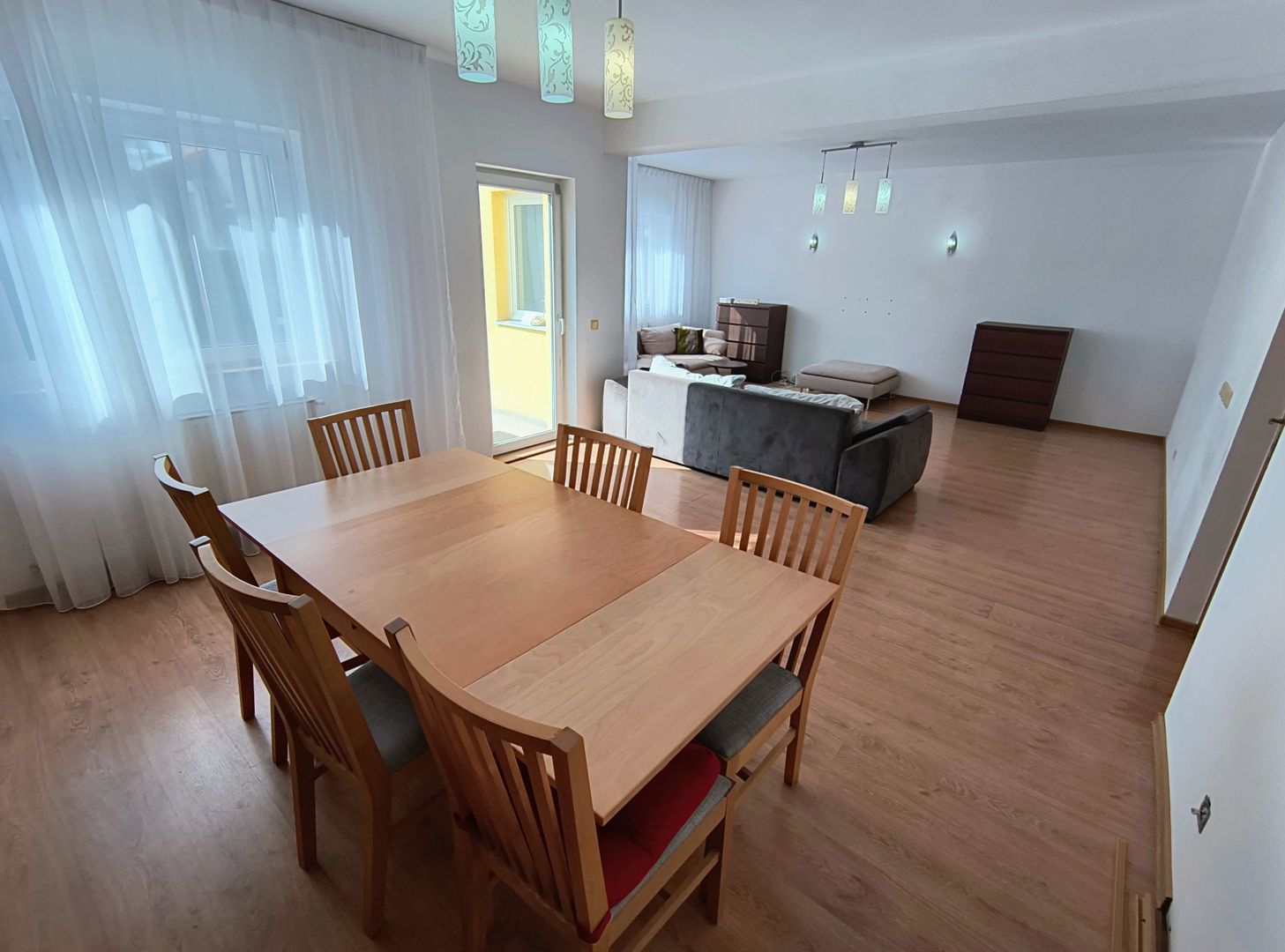 Vila Complex The CLASS,- rond OMV Pipera- curte - garaj - Poză 6