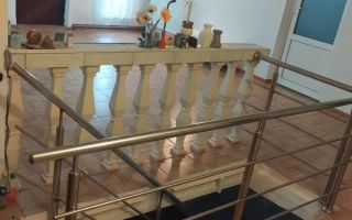 Casă de vânzare cu teren 920 mp - Poză 3