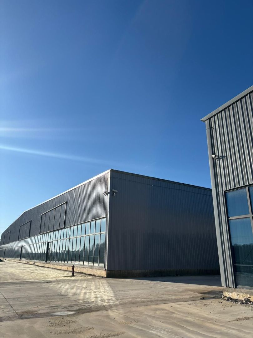 Spatii comerciale, industriale, logistice, birouri, productie, retail - Poză 17