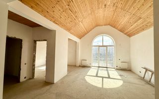 De vânzare – Bloc cu destinație comercială în Anenii Noi, pe Strada Centrală. - Poză 9