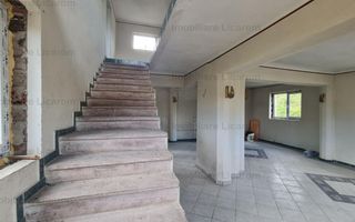 Vila P+E+Pod in Codlea zona cu aer curat,teren 1050 mp - Poză 8