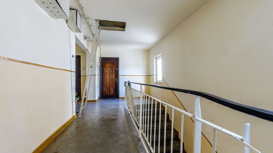 VANDUT ! Apartament accesibil cu 2 camere, în zona 500 Micalaca - Poză 3