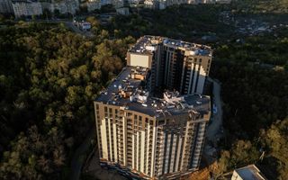 Vânzare, Penthouse, 4 camere, terasă, strada Grenoble, Botanica - Poză 1