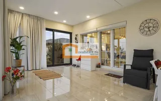 Langa Padure si lac, Vila P+Pod , 900mp teren,  terasa 40mp,  complex securizat - Poză 11