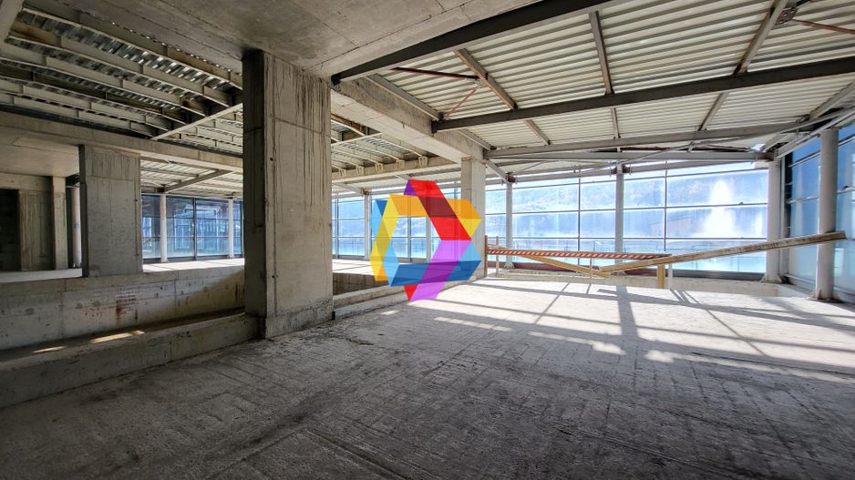 Clădire mixta -3600 mp - Poză 26