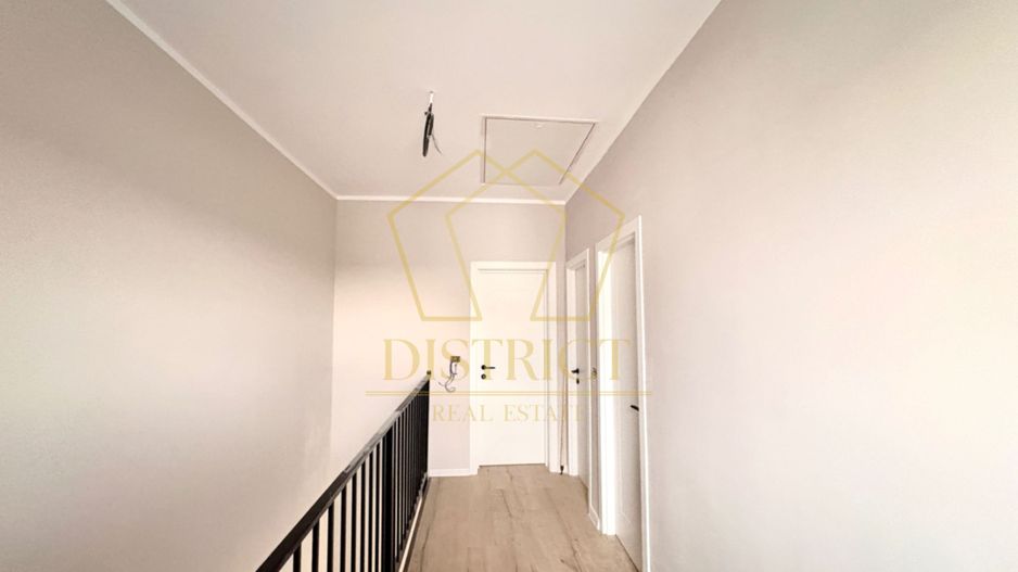 Duplex cu 4 camere, despărțit prin camera tehnica | Mosnita Veche - Poză 17