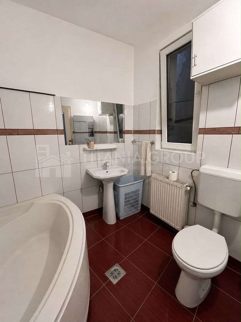 Apartament 3 camere, curte comună, Centrul Istoric Schei - Poză 6