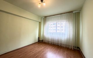 Apartament cu 2 camere decomandate , in zona Pietei Marasti ! - Poză 2