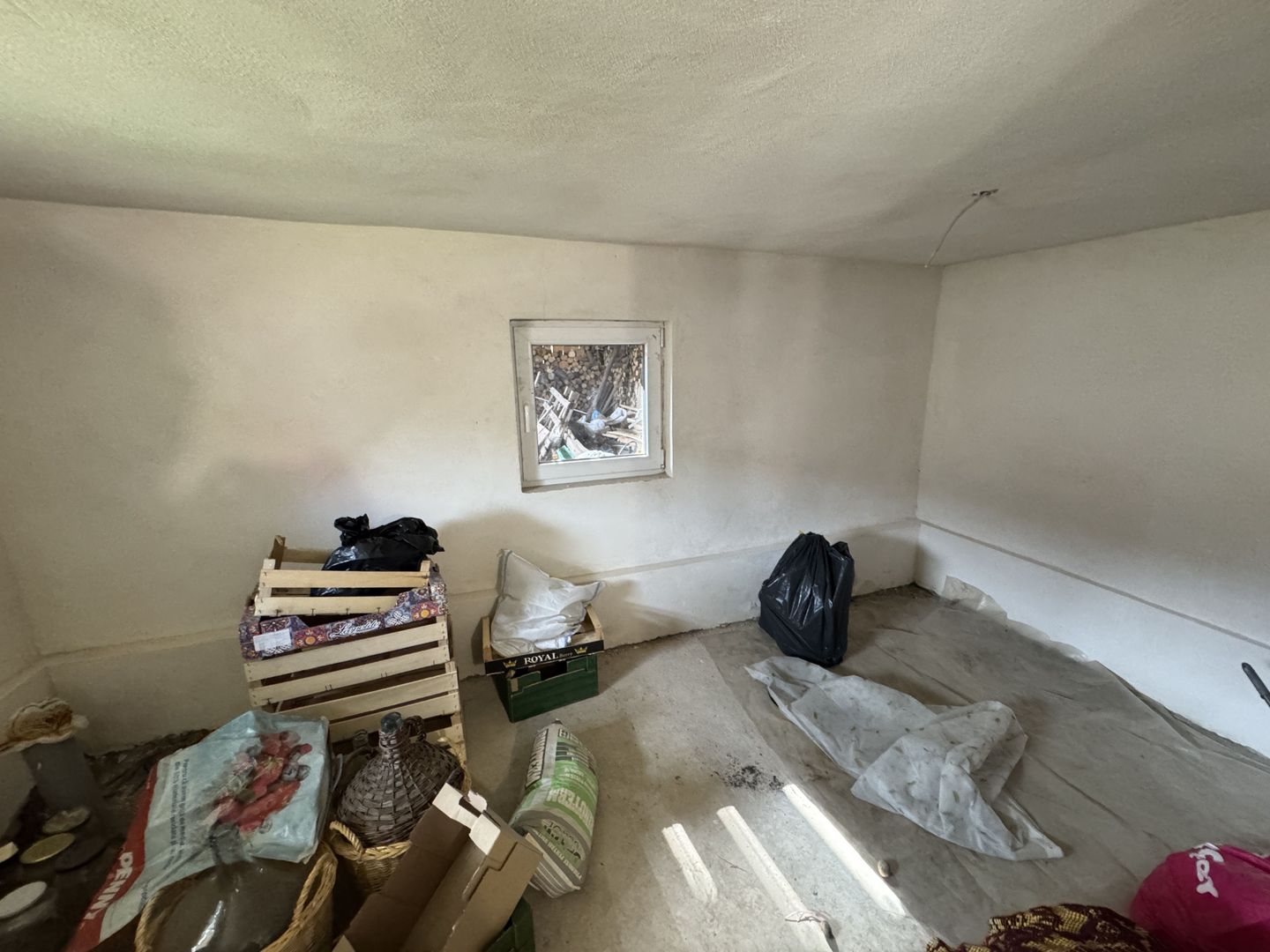 Casa individuala in Arpasu de Sus, teren mare, partial renovata - Poză 10