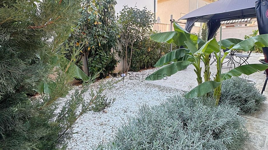 Casa cu 5 camere de vanzare Cartierul Tineretului Oradea - Poză 20