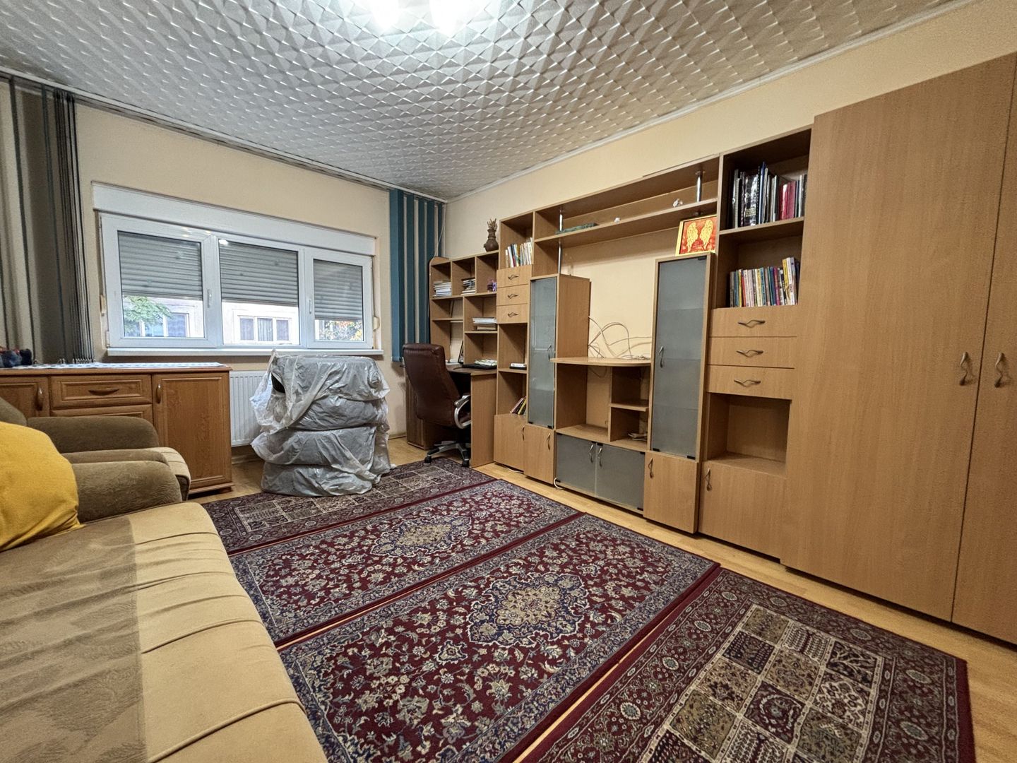 APARTAMENT 2 CAMERE | ETAJ 2 | POSIBILITATE CENTRALA - Poză 1