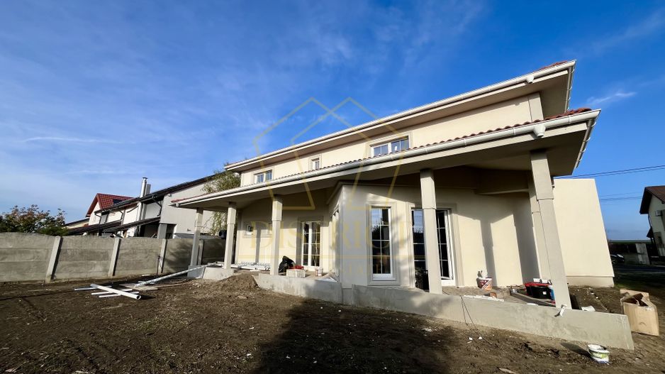 Casa individuala deosebita, cu garaj | Mosnita Veche - Poză 9