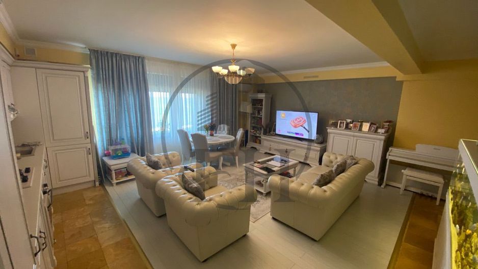 SOLD / VANDUT Apartament cu 3 camere în zona Mamaia, Constanta - Poză 2