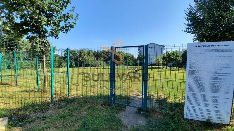 Ap 3 camere decomandate, semicentral, zona verede si linistita - Poză 3