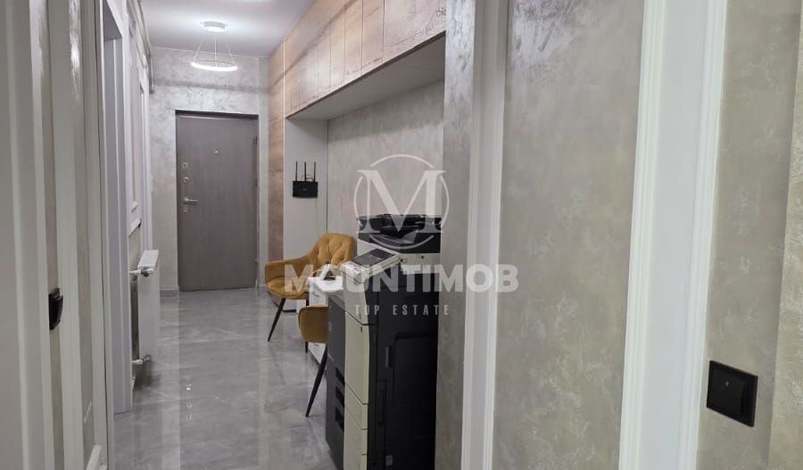 Birou Utilat si Mobilat, loc de parcare, Tractorul/Brasov - Poză 9