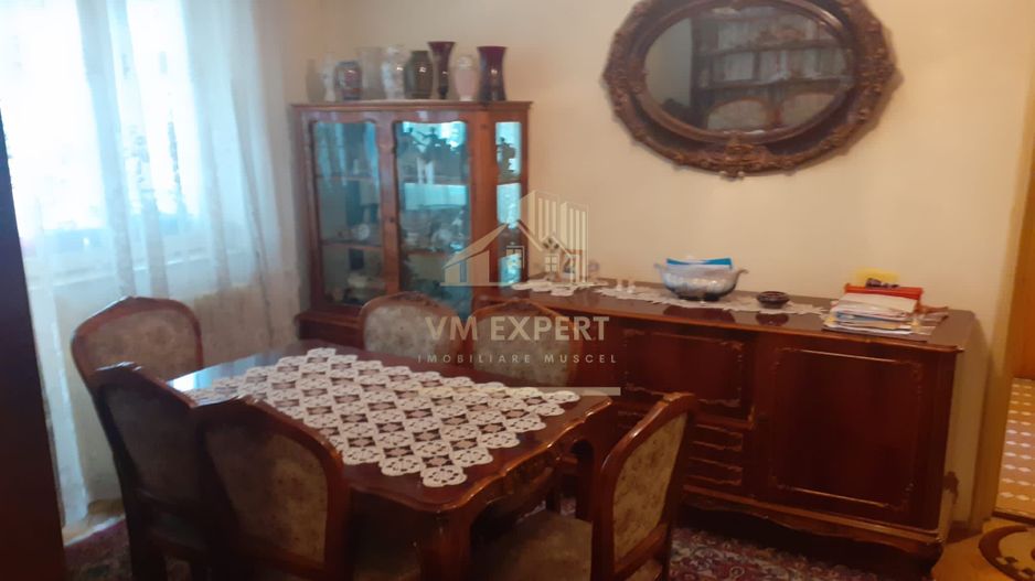 APARTAMENT 3 CAMERE, ETAJ 1, CAMPULUNG, PRET 43000 EURO - Poză 1