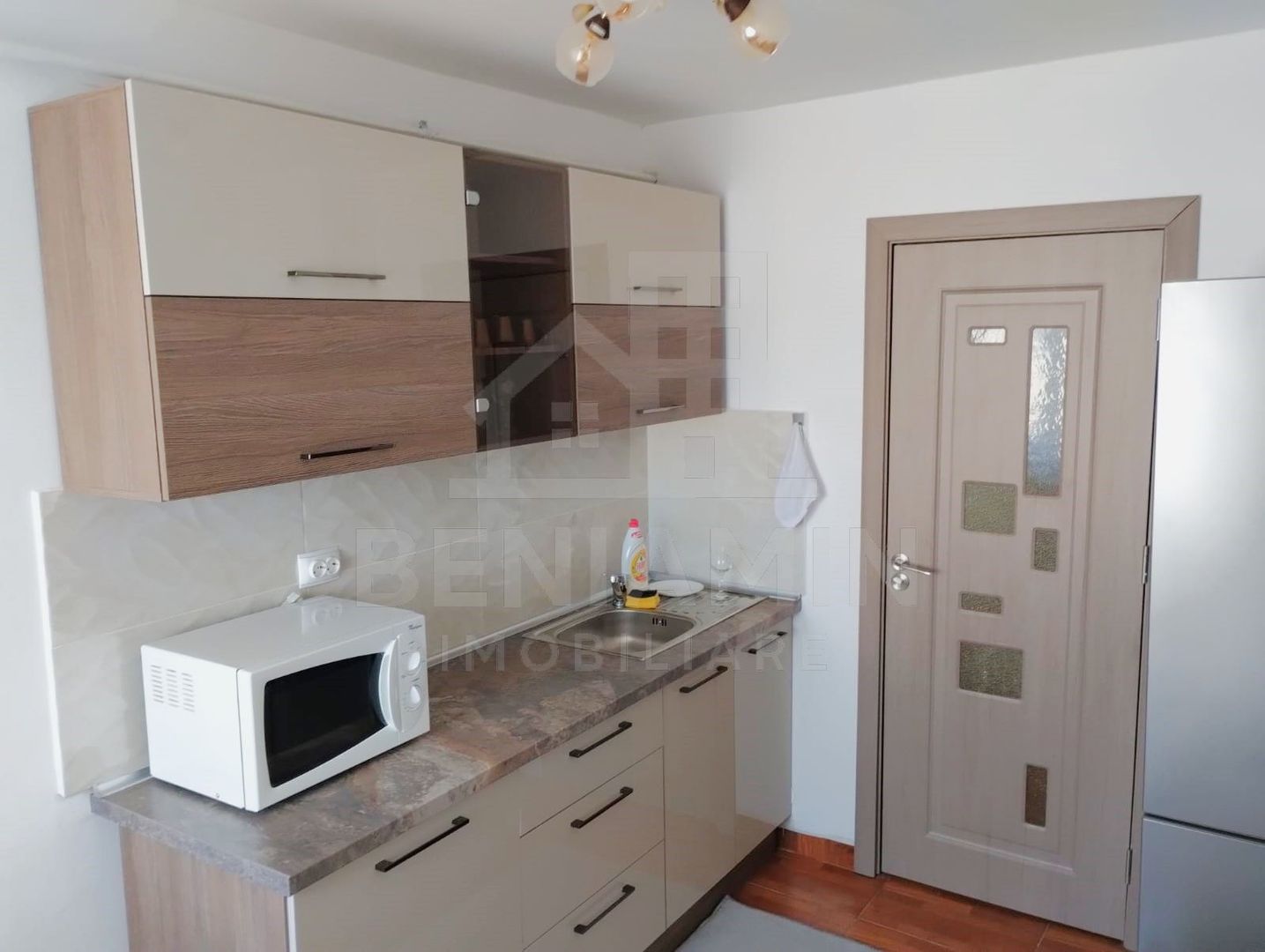 2 Camere-Decomandat-Centrala Termica-Mobilat-Utilat-Cornitoiu - Poză 4