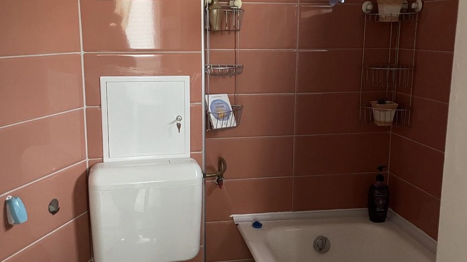 GARSONIERA - CENTRALA PROPRIE, BUCATARIE INCHISA, MUTARE IMEDIATA - Poză 7