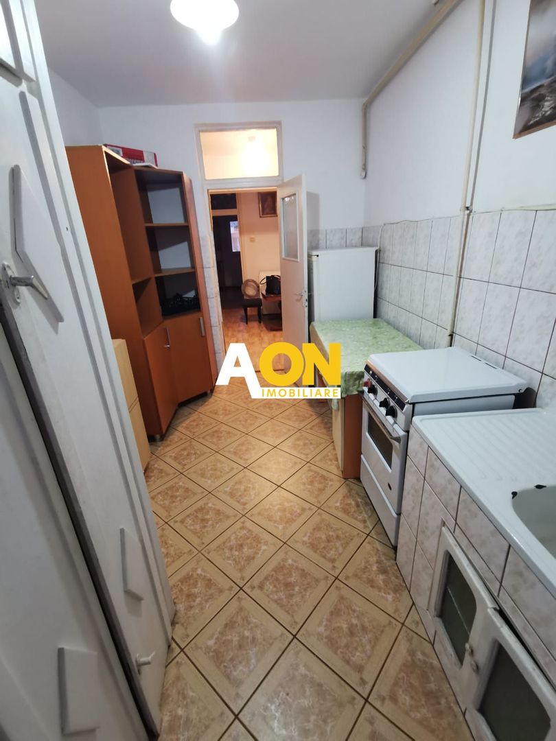 Apartament cu 3 Camere, Etaj Intermediar, Zona Parc Cetate - Poză 6