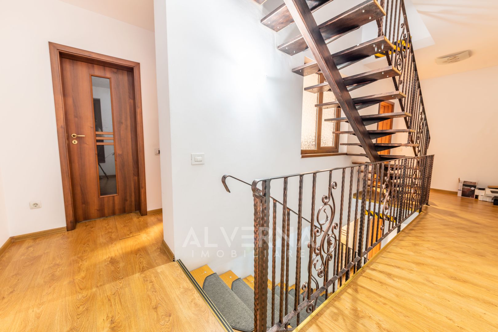 Spatiu birou in casa individuala - 175mp - 3 parcari - Gheorgheni - Poză 11