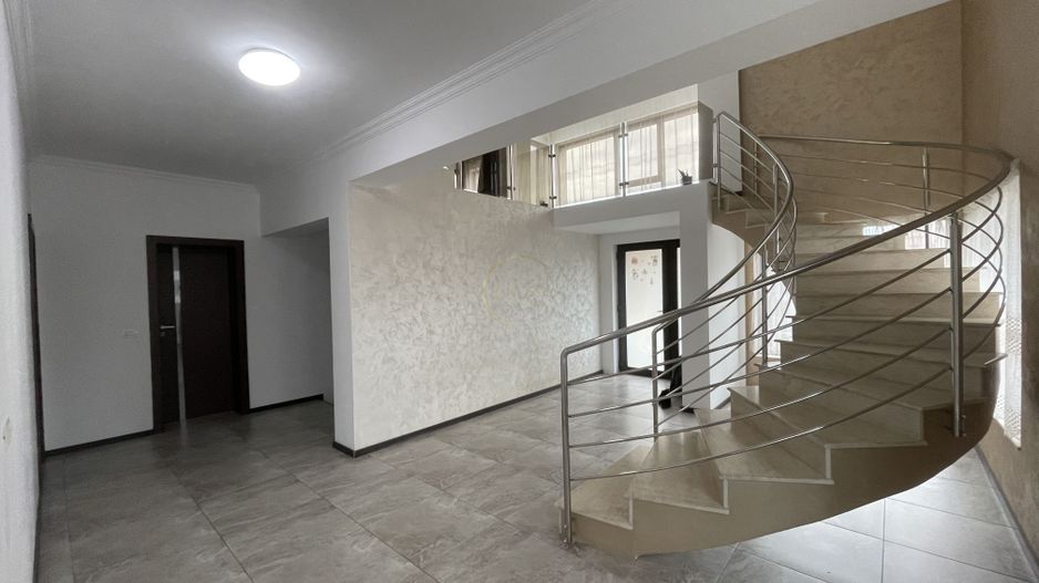 Ocazie | Vila Luxoasă 5 camere - Aradului, Timisoara - Poză 1