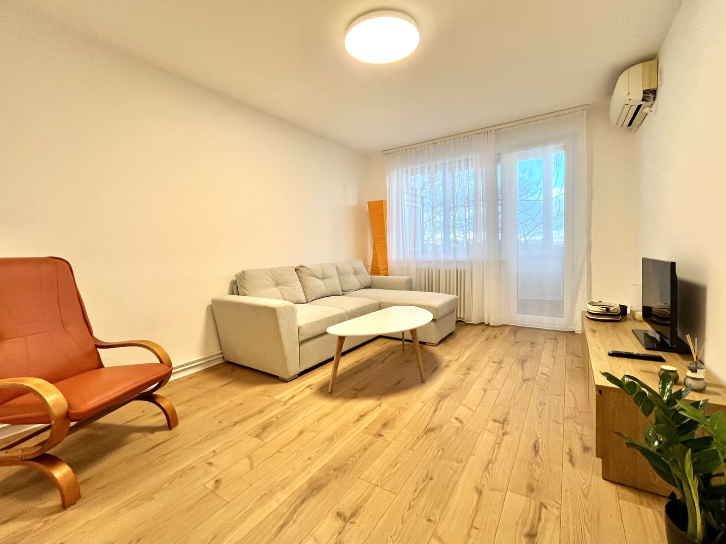 Apartament 3 camere, cu garaj,prima inchiriere, Central - Piața Unirii - Poză 4