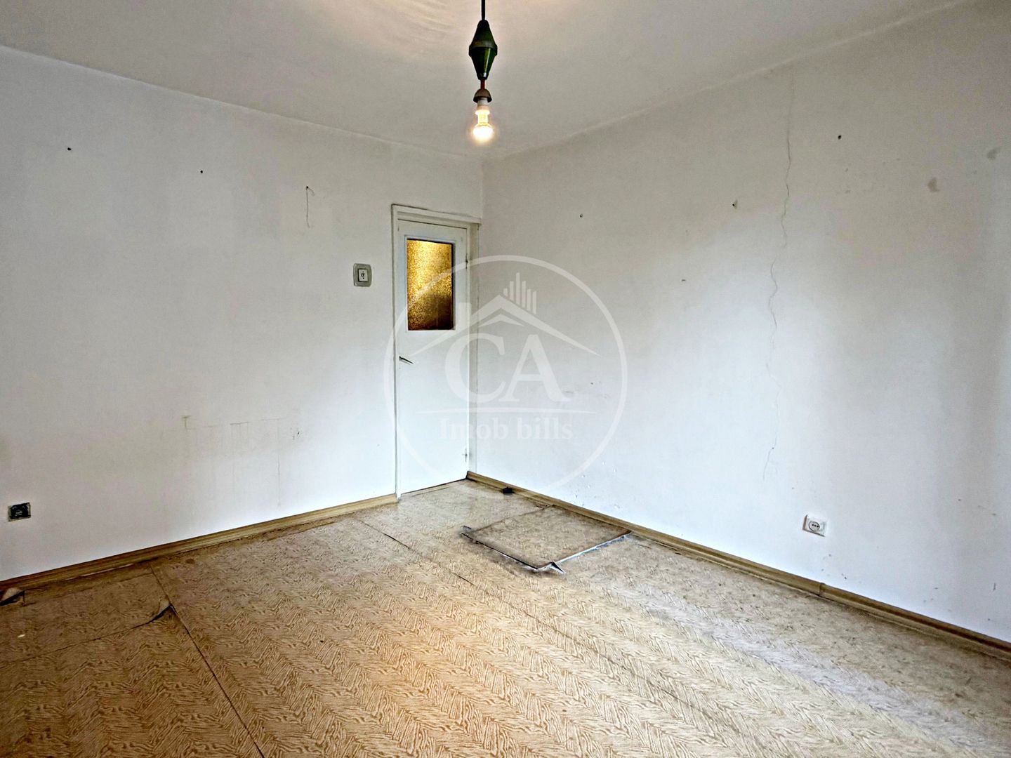 Apartament cu 3 camere de închiriat în zona Rogerius, Oradea - Poză 4