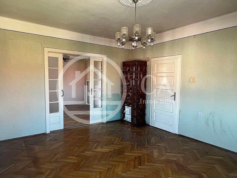 Apartament cu 3 camere de vanzare zona Muzeul Tarii Crisurilor Oradea - Poză 9