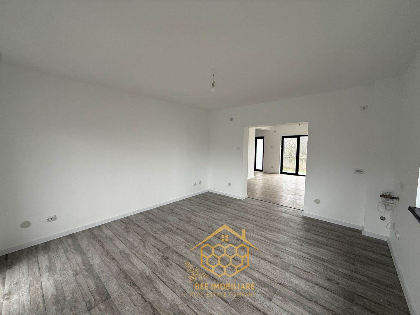 Casa P+1 in Simnicul de Jos - 3 dormitoare- Toate utilitatile - Poză 9