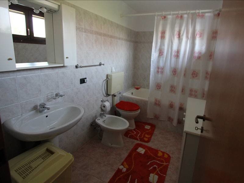 Vila P+1 deosebita, complet mobilata si dotata, cheltuieli de intretinere mici - Poză 12