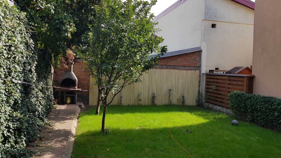 Ag BRASADAS închiriază vila 2 etaje zona CENTRALA 260mp. - Poză 2