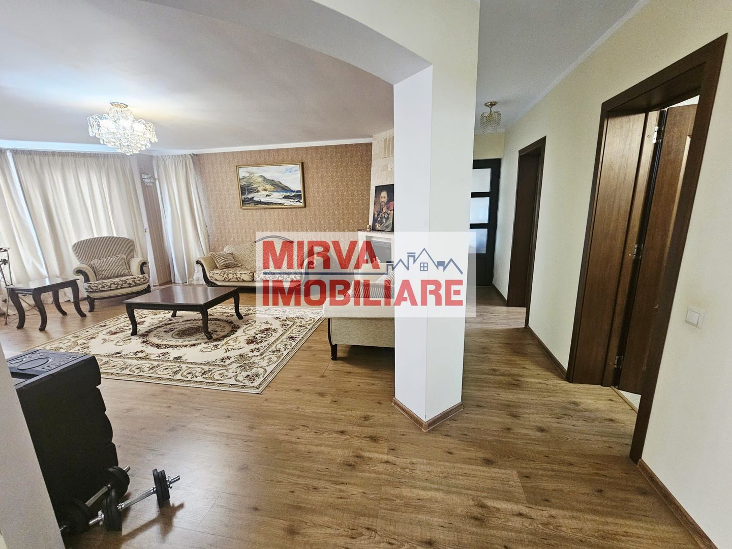 Vilă spațioasă Strejnicu S+P+1E+M, 8 camere, garaj, teren 595 mp - Poză 29