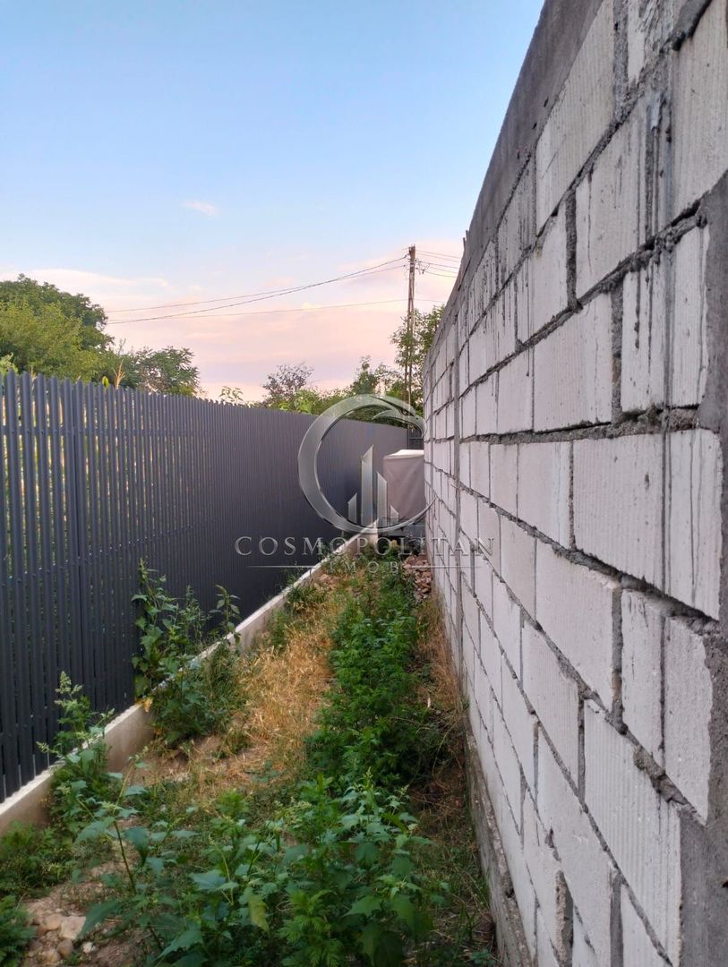 Casa si teren 970mp in comuna Costesti/BZ ~ constructie 2013 - Poză 33