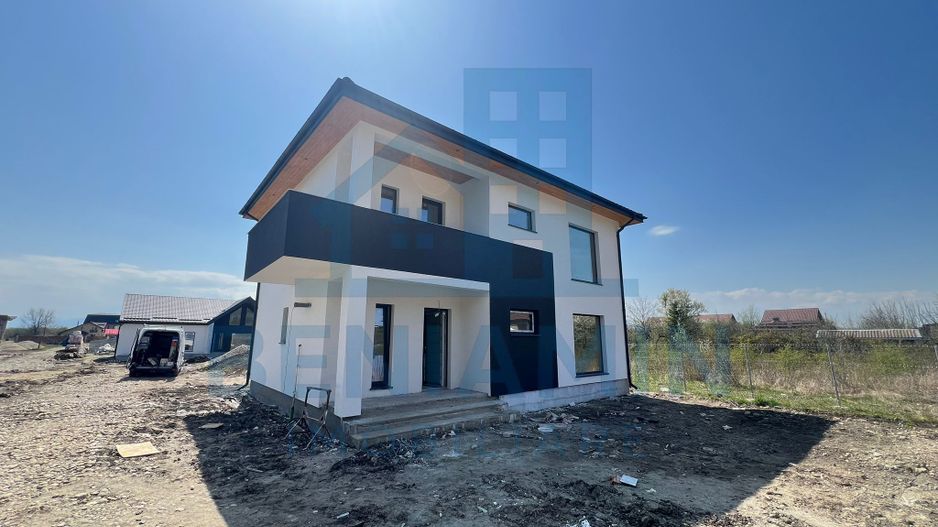 Casa-5 camere-P+1+P-147mp utili-600mp teren-Utilitati-Sanpetru - Poză 3