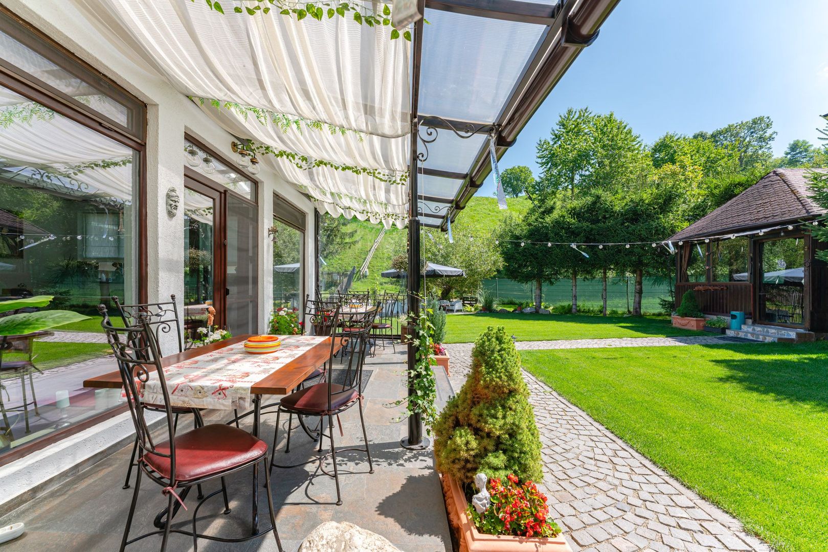 Pensiune de vânzare în Bran, cu rating 9.8 Booking și 4.9 Google - Poză 20