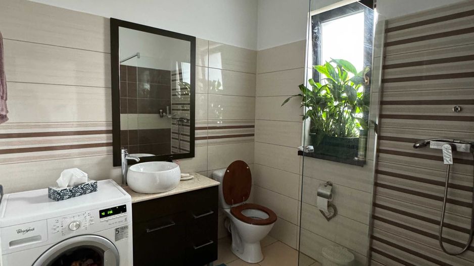 Casă de închiriat Odai-Otopeni| curte 300 mp | panouri fotovoltaice - Poză 5