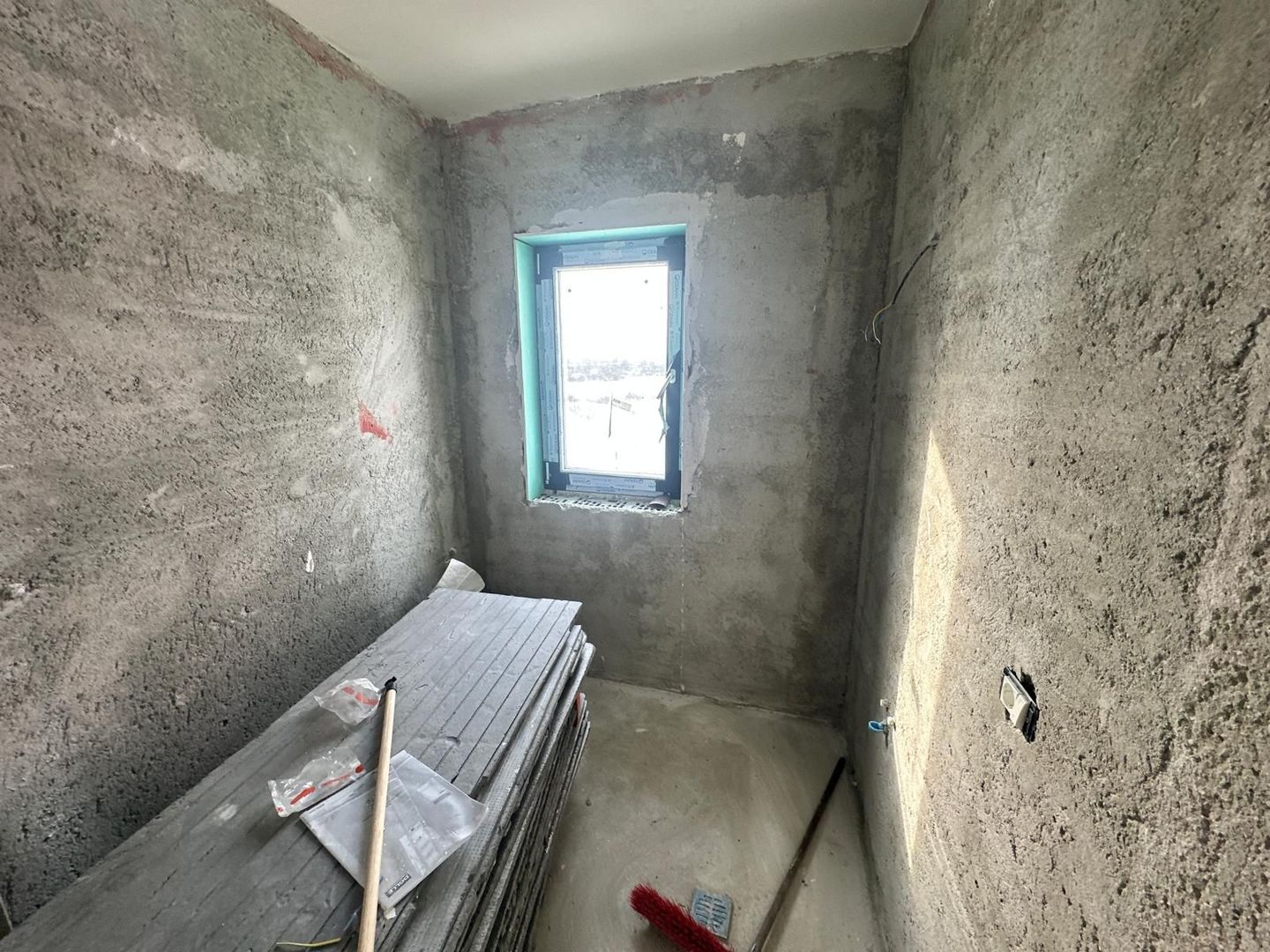 CASA INDIVIDUALA BRAGADIRU, TOATE UTILITATILE, CURTE 270 MP, COMIS 0% - Poză 14