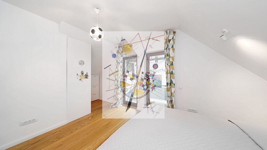 Proprietate Deosebita - Poză 49