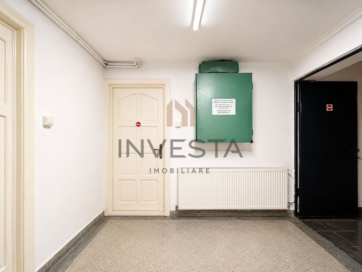 Vila spatioasa cu 15 camere de inchiriat in zona Andrei Muresanu - Poză 30